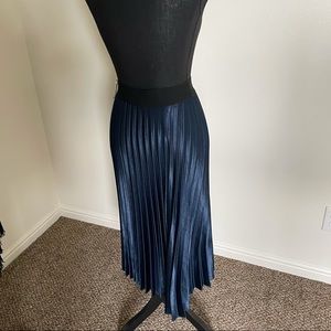Size Small Navy Blue Midi Skirt Time & Tru